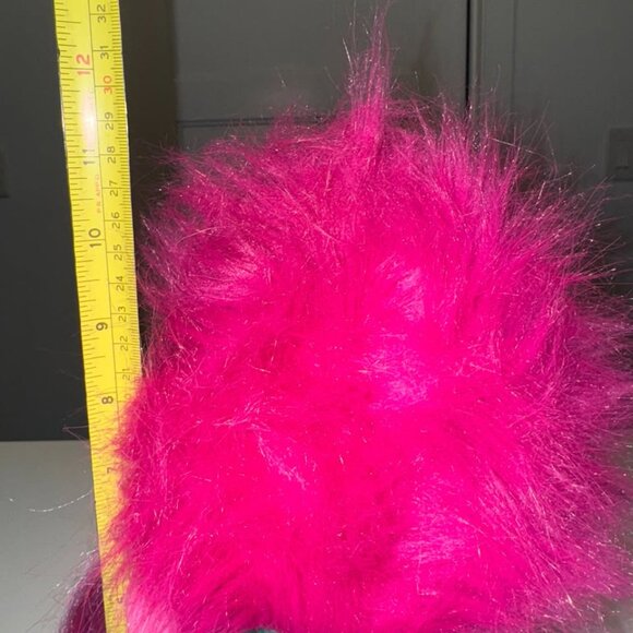 Trolls Poppy Pink Hair Styling Doll Pink and Blue with one comb 11 inches - Picture 6 of 6